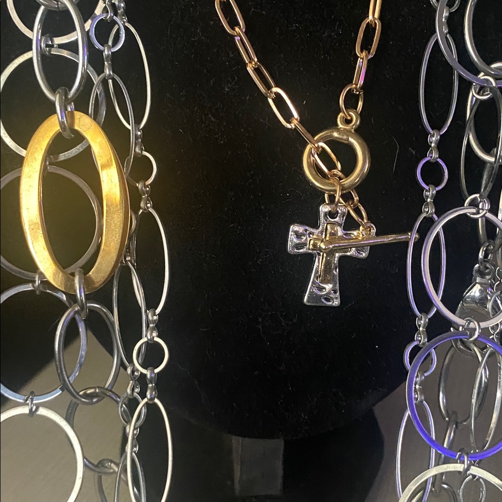Chic Gold and Silver Necklace/ Cross Pendant 5 layering necklaces free earrings - Picture 3 of 10